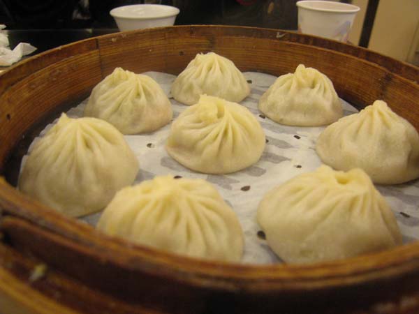 小籠包,杭州小籠湯包,中正紀念堂,鮮味蝦仁燒賣,麻辣臭豆腐,油豆腐細粉,鼎泰豐,杭州小籠包,餐廳