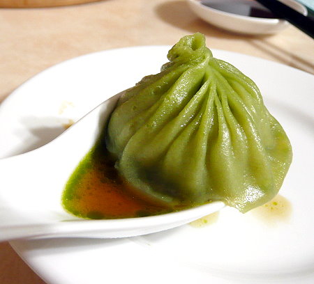 京鼎樓,小籠包,烏龍茶,評比大PK,台灣小吃,梨山茶,美食,烏龍茶小籠