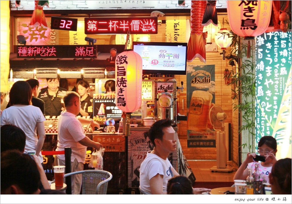 台中,激旨燒鳥,逢甲夜市,路邊燒烤,串燒,生啤,居酒屋,燒烤,文華道,路邊攤,生啤酒,日式,拉麵,居酒