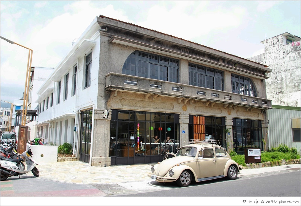 墾丁,迷路餐桌計畫,波波廚房,披薩,海鮮拼盤,老建築,南灣,恆春,迷路餐桌,餐廳
