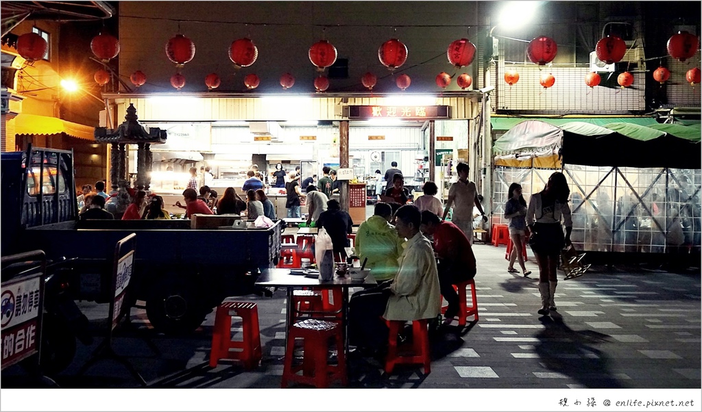 台南,松仔腳燒烤海產,海鮮燒烤,總趕宮,蛋烤小卷,味增肉,雙全紅茶,在地人,總趕