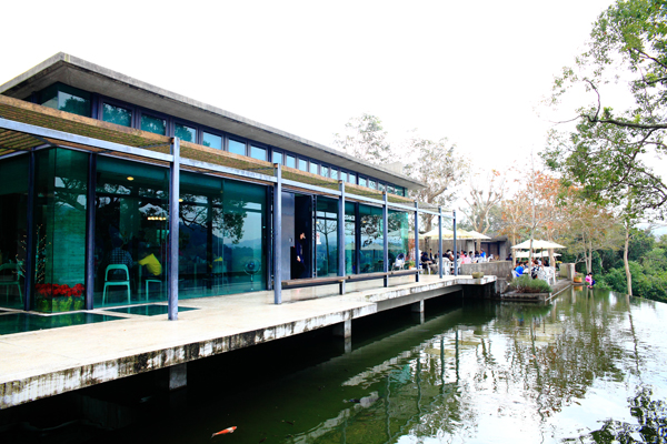 新竹,二泉湖畔咖啡民宿,峨嵋湖,水上建築,景觀餐廳,親子友善,食尚玩家,峨嵋,二泉湖畔,咖啡,民宿