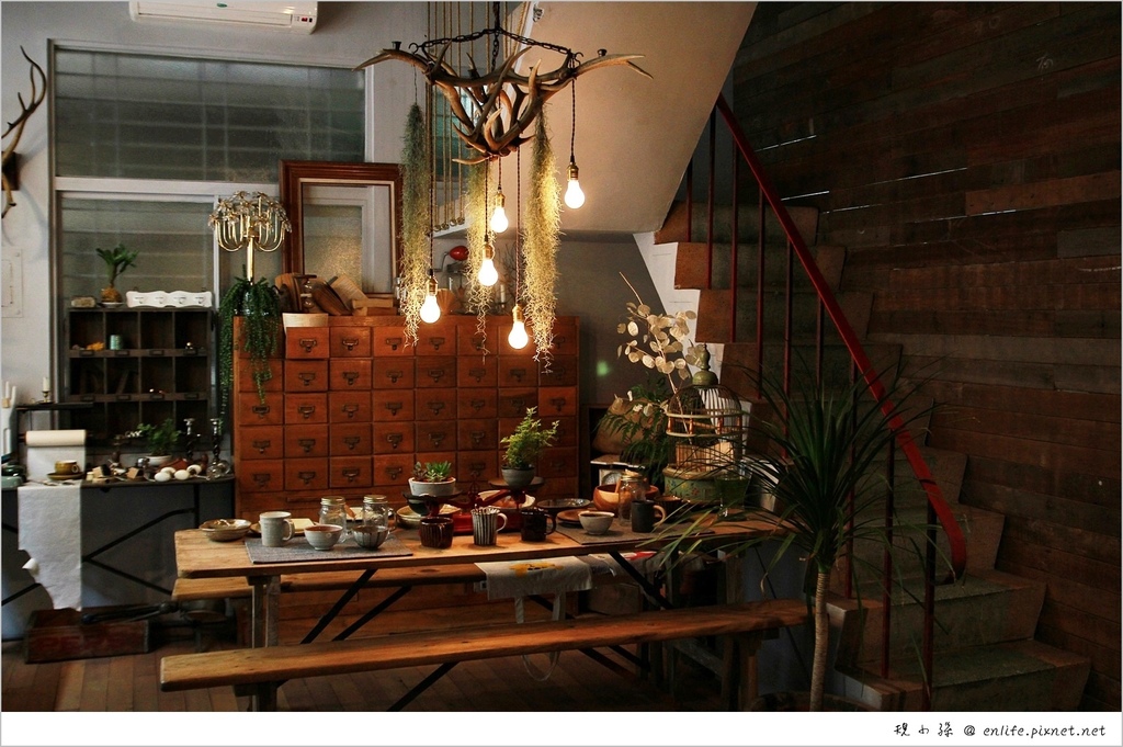 kokoni green,ici cafe,田樂,空氣鳳梨,日式雜誌風,老物件,台南早午餐,台南,早午餐,日式,雜誌,老屋,老房子,老宅,打卡,IG,instagra