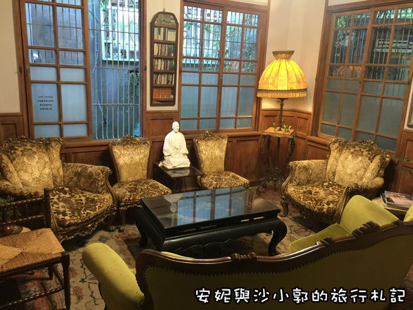 虎尾厝沙龍,雲林,咖啡廳,獨立書店,藝文沙龍,古董家具,閱讀,虎尾,老宅,老房子,家具