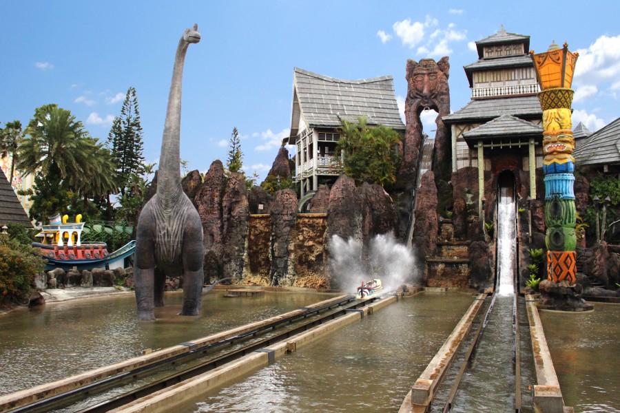 六福村,六福水樂園,美國大西部,非洲部落,南太平洋,阿拉伯皇宮,猛獸巴士,新竹,遊樂園,新竹景點,動物,親子,約會,狐獴,車站,捷運,動物園