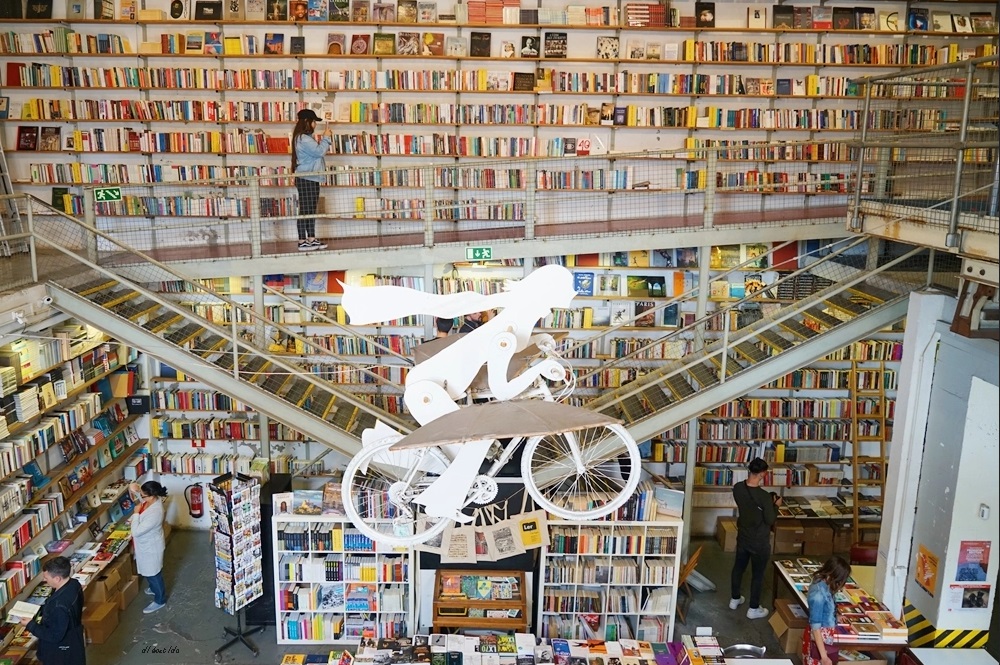 LX Factory,Ler Devagar,文創園區,藝術創作,Mag Kiosk,葡萄牙,書店,歐洲,里斯本,最美書店,藝術特區,文創,腳踏
