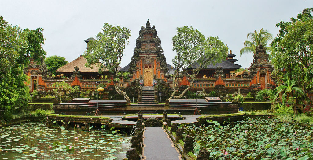 海神廟,藍夢島,巴杜爾火山,庫塔海灘,Jimbaran,烏布皇宮,KurakuraBus,印尼,峇里島,庫塔,烏布,金巴蘭,努沙杜瓦,烏布市場,蠟染村,峇里島懶人包,峇里島自由