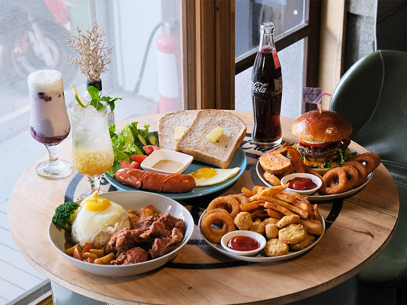 早上享,早餐店,創業青年,漢堡,咖啡,甜點,咖哩飯,彰化,早上享 joyous,早午餐,下午茶,小吃,飲料,蛋糕,麵包