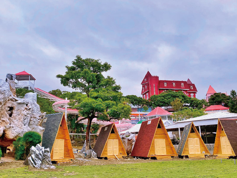 啵比星球,台中大坑,海灣國際開發,寵物樂園,寵物旅館,寵物美容,HiONE World,台中,大坑,東山樂園,Hione World,海灣樂世界,住宿,旅宿,寵物飯店,毛小孩,寵物美