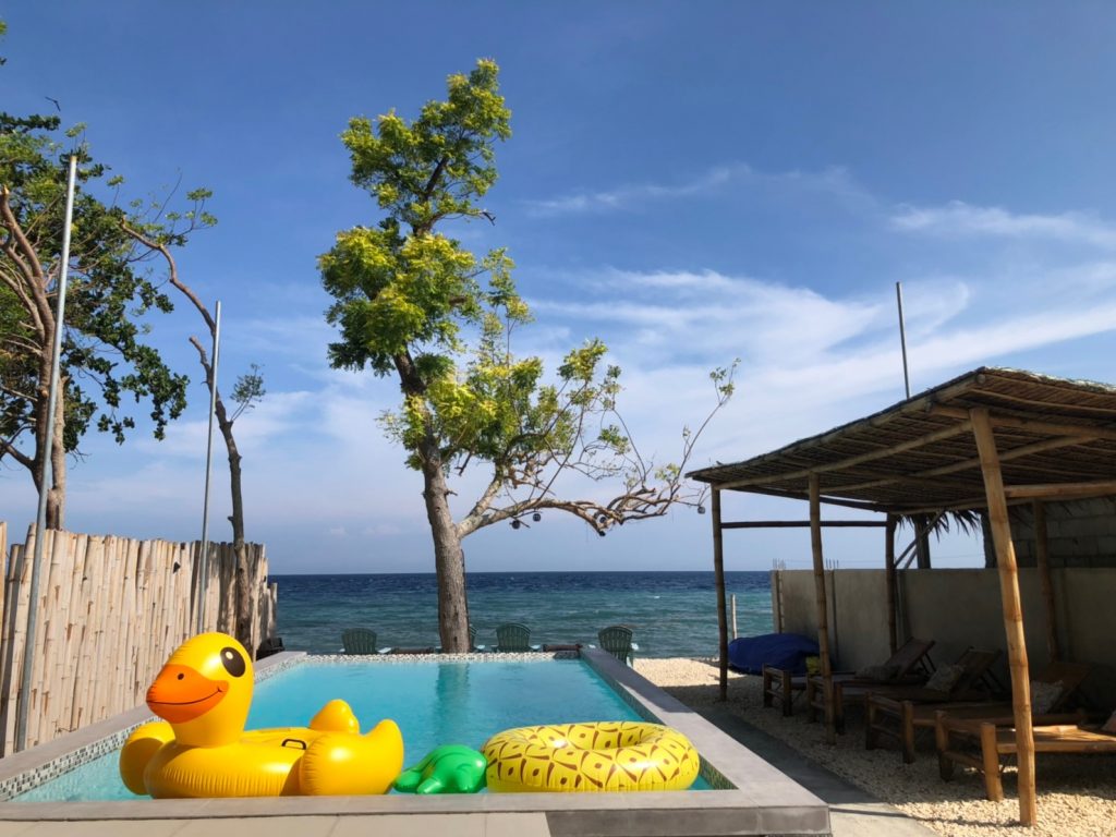 菲律賓|宿霧自由行:看鯨鯊只要10分鐘!捨不得退房的可愛泳池海景民宿 鯨鯊村,宿霧,Oslo,South Seas Beach Resort and Dive Center,沙灘,泳池,水肺潛水,菲律賓,自由行,Southseas,鯨鯊,民宿