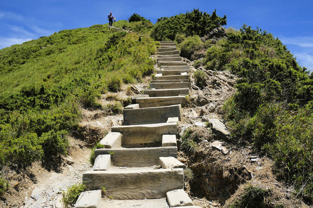 石門山步道,台灣百岳,合歡山,太魯閣國家公園,玉山杜鵑花,中央山脈,3158 Cafe,南投,仁愛,石門山,登山,台14甲,公路,小百岳,三角