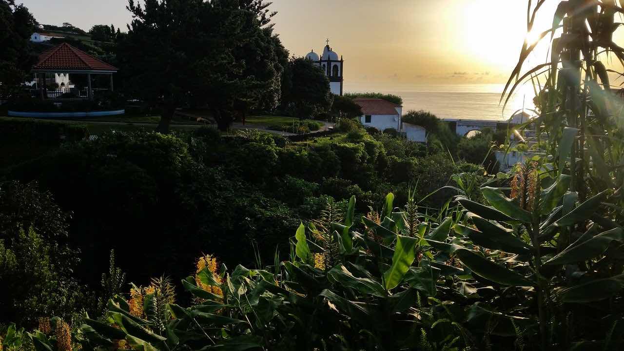 野薑花,台北植物園,日月潭,東源森林遊樂區,蔓條絲理-浮田小屋,瑞里漫步雲端民宿,牡丹灣villa,台北,新北,南投,嘉義,屏東,台北花園大酒店,大可居青年旅館,金山清水田園,湯語双泉館,沐舍溫泉渡假酒店,頭社水庫生態步道,蔓條絲理浮田小屋,散步的雲,野薑花溪步道,遇見彩虹生態村,旭海左岸民宿露營區