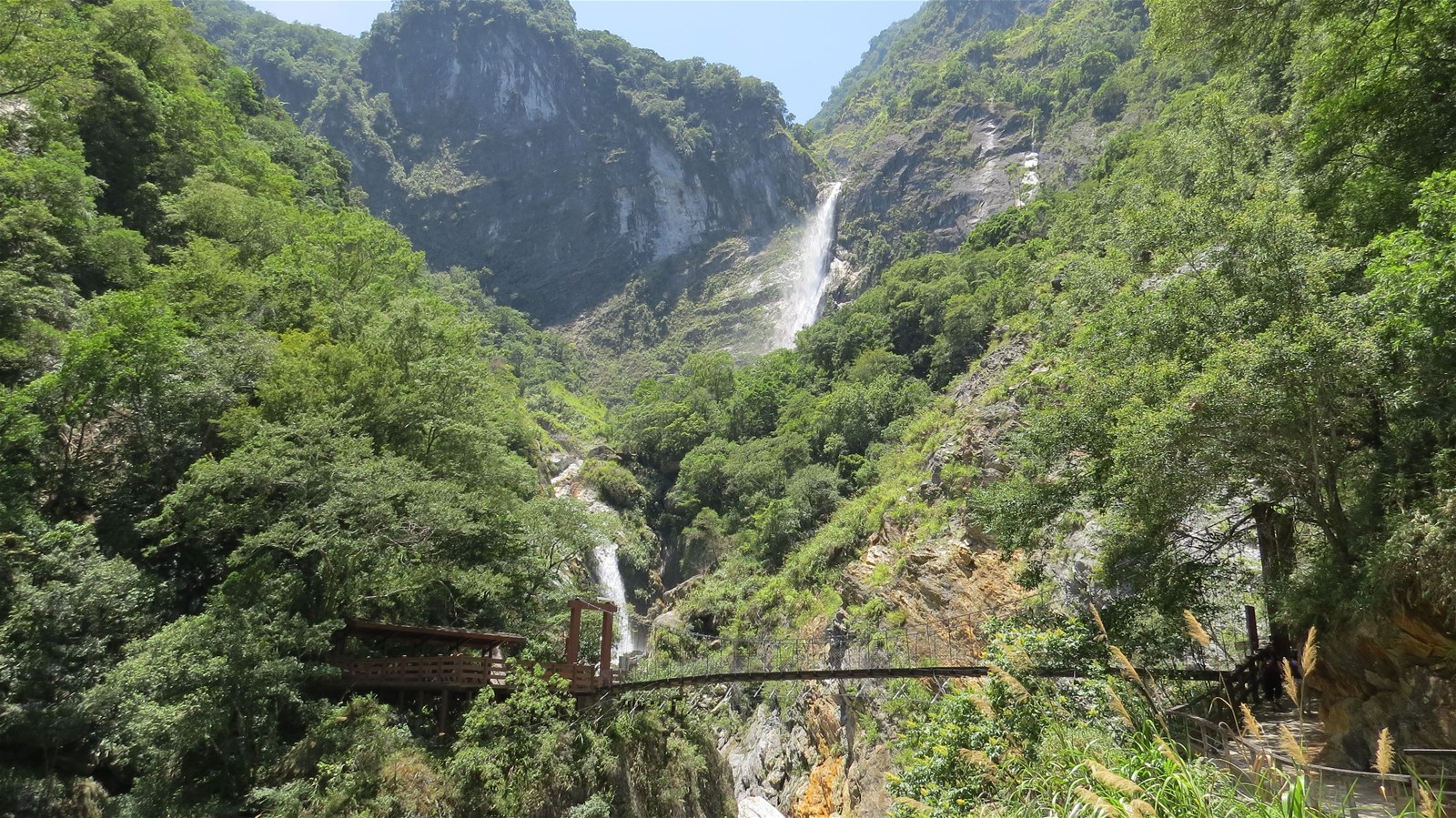 花蓮登山步道,太魯閣國家公園,錐麓古道,瓦拉米步道,白楊步道,砂卡礑步道,親不知子天空步道,花蓮,佐倉步道,綠水步道,百岳,瀑布,日出,吊橋