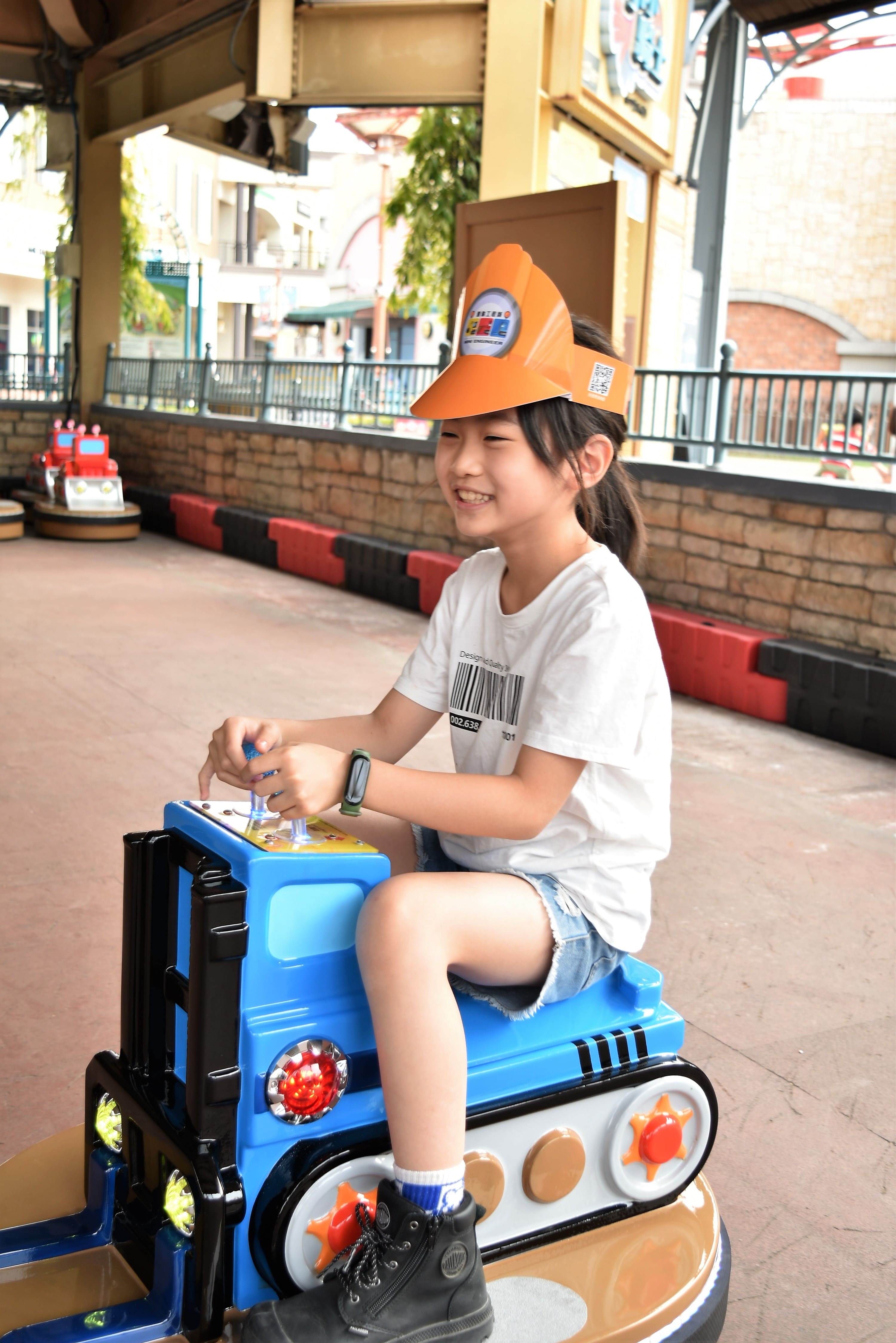 玲鹿賽道樂園,迷你工程師,鈴鹿賽車樂園MOTOPIA,酷奇拉駕駛學校,滴答電車,兒童總動員,駕駛主題樂園,高雄,遊樂園,高雄景點,玲鹿賽道,親子景點,兒童節