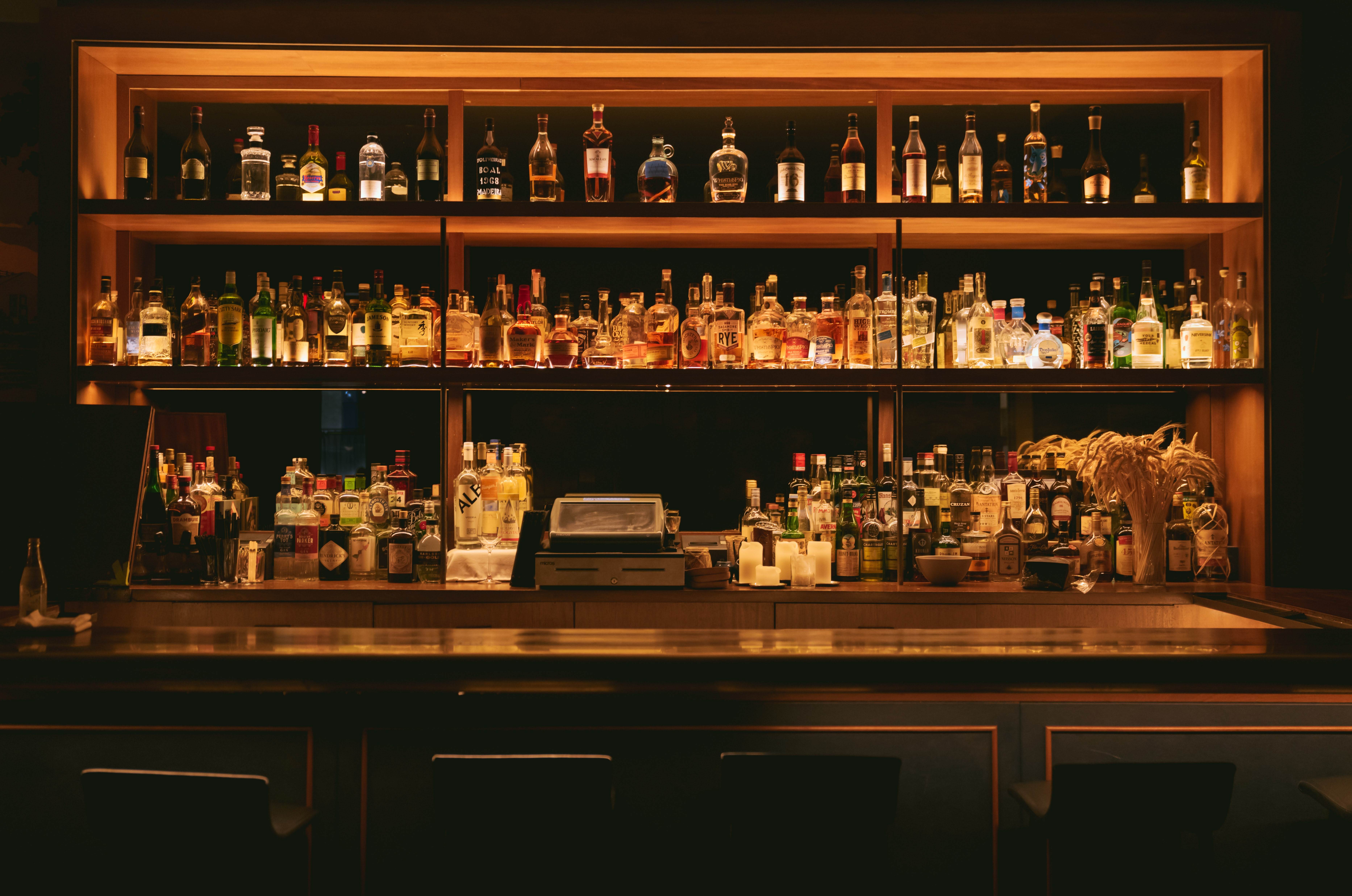 東區酒吧,調酒,創意料理,米其林餐盤,亞洲50大,創新調酒,百家樂,台北,東區,不限時酒吧,東區餐酒館,Indulge Bistro,Intention,D Town by A Train,Origin Bar初,Bar Mood Taipei,吧沐,Kitty Taipei,茶酒,無酒單酒