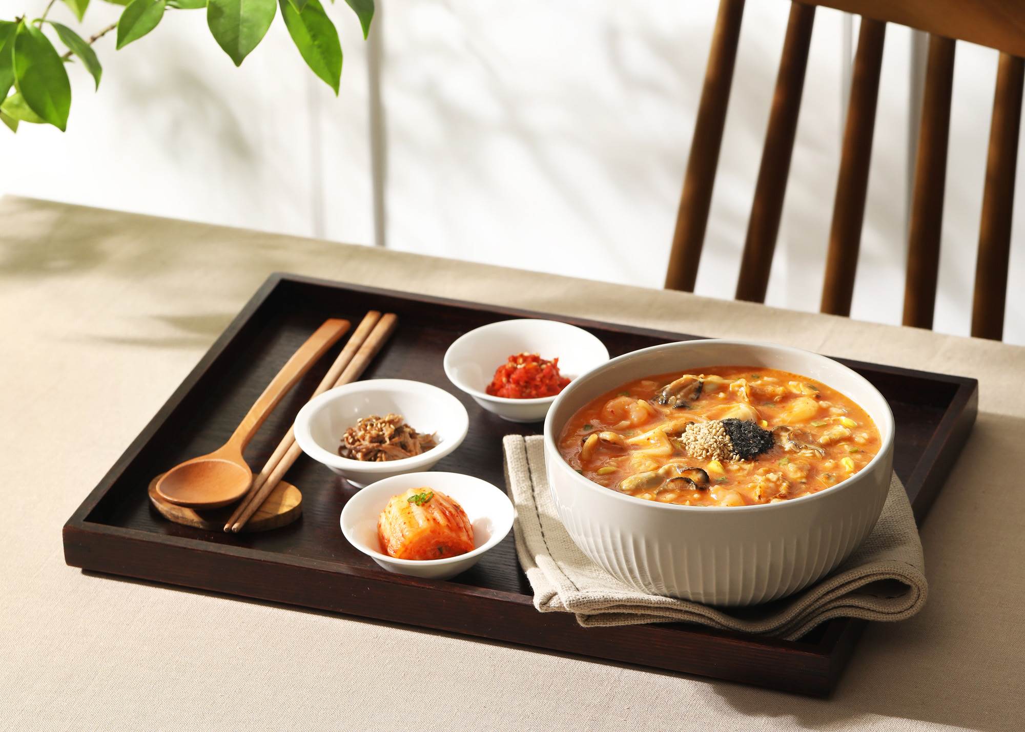 BONJUK本粥,韓國粥,華山文創園區,孔劉,林英雄,韓式料理,傳統熬粥,台北,台北美食,台北餐廳,粥品,華山