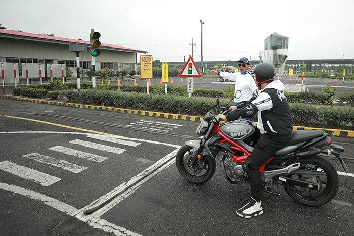 機車駕照,普通重型機車,大型重型機車,機車駕訓班,機車路考,道路交通安全講習,全台各地熱門資訊