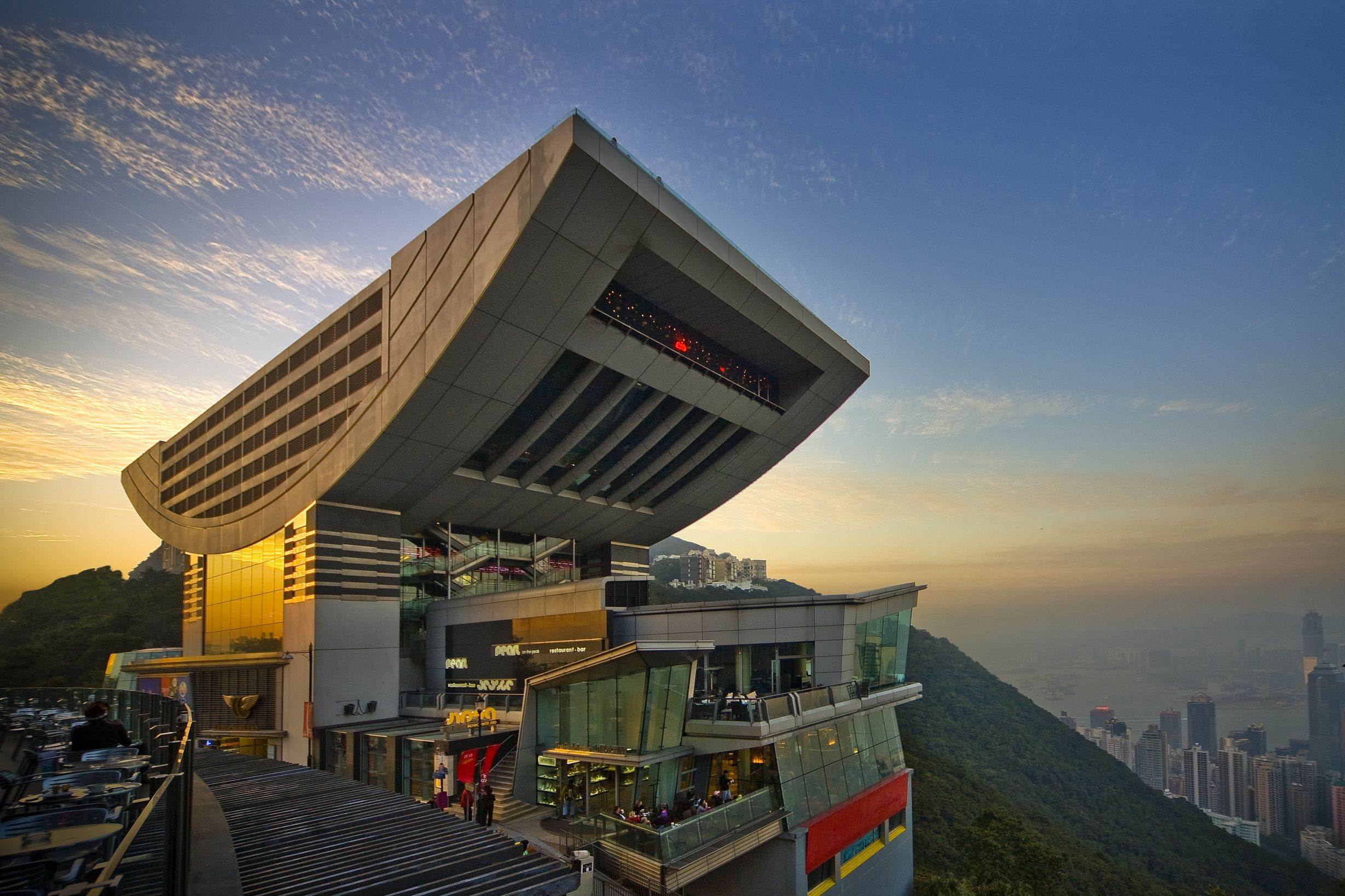 香港山頂纜車,凌霄閣摩天台428,太平山獅子亭,香港杜莎夫人蠟像館,太平山,中環,港島夜景,香港旅遊,香港景點,百萬夜景,太平山頂,太平山獅子