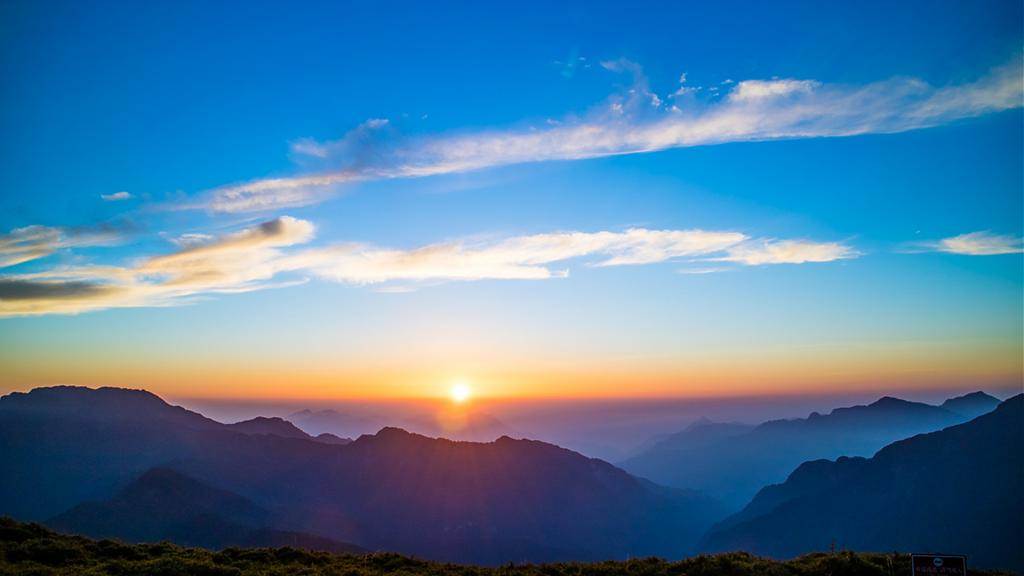 南投,合歡山,合歡山主峰,合歡東峰,合歡北峰,石門山,小奇萊草原,新手登山,登山步道,百岳,杜鵑花季,登山須知