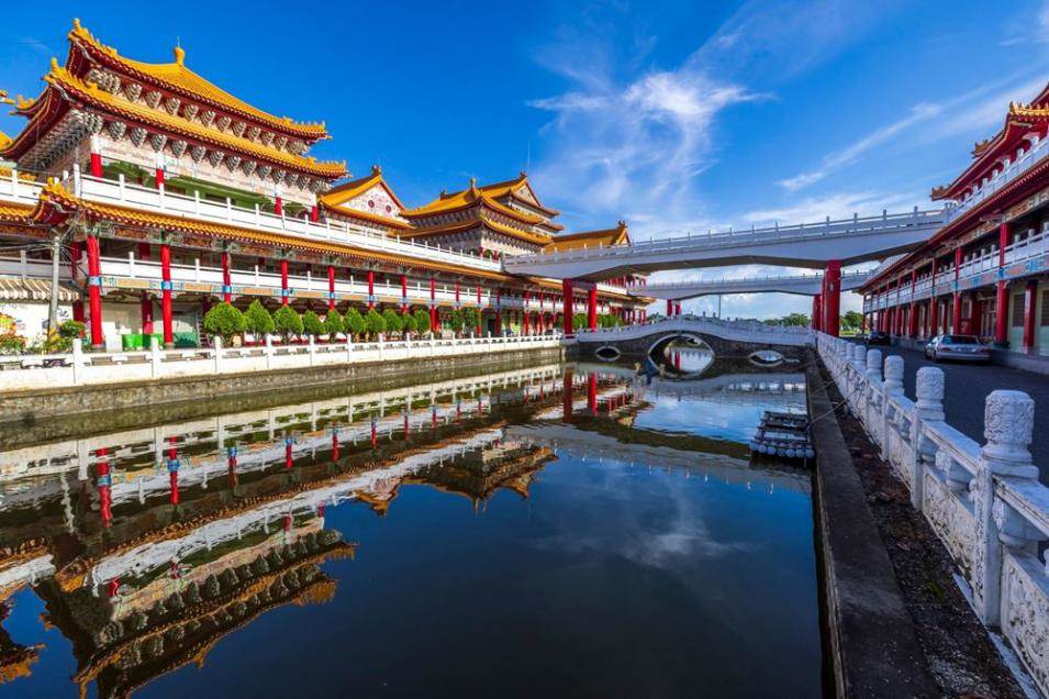 台南,活動,2024鹿耳門聖母廟高空煙火秀,鹿耳門聖母廟,元宵節,煙火,迓春牛