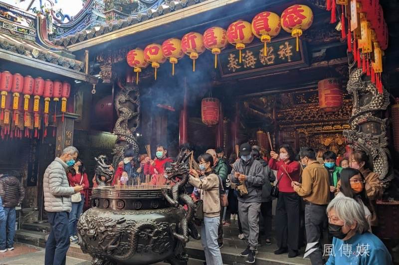 北港武德宮,北港朝天宮,南鯤鯓代天府,鹿港天后宮,大甲鎮瀾宮,嘉義城隍廟,白沙屯拱天宮,佛光山,麻豆代天府,車城福安宮
