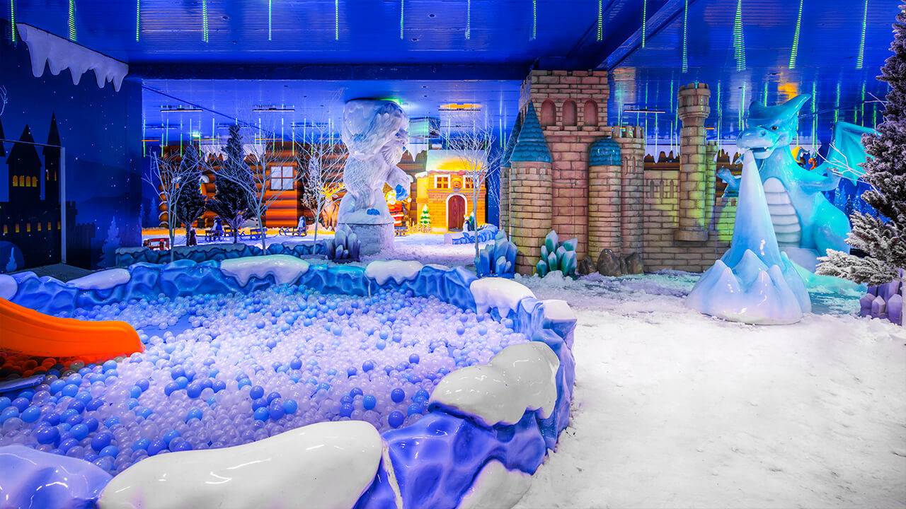 15間台中室內遊樂場推薦！踩格子、電子躲避球，下雨天也不無聊-輕旅行