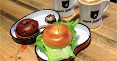 台北【Cafe Junkies小破爛咖啡館】提供一早就營業的簡單brunch咖啡館