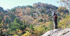 登上雪嶽山，北緯38度