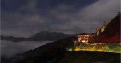 【南投 Nantou】合歡山最高海拔住宿松雪樓 夜晚在房間欣賞滿天星空 Hehuan Mountain