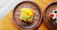 [台中早午餐下午茶] StayReal Café by GABEE：台中一中街.早午餐.下午茶.咖啡店，期間限定的美好滋味！青。春。果漾限時開賣！沒有農藥的台灣在地小農水果，草莓塔.鳳梨奇異果塔超好吃！
