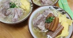 沖繩美食│浜屋沖繩麵(浜屋そば)。北谷町美國村必吃美食沖繩麵