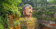 四川 樂山大佛旅遊攻略｜世界遺產，觀賞世界上最大的石刻彌勒佛，歷經千年風霜，讓人欽佩的巧奪天工！！