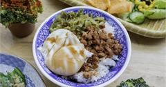 台中｜豐原陽春麵招待所，就是讓你們找不到招牌！在小吃店遇見網美風餐點的奇妙初體驗！