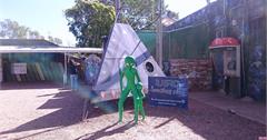 澳洲｜無上限公路、外星人鎮Wycliffe Well、魔鬼大理石Devils Marbles