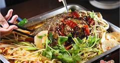 台南│免出國！讓你直接在台南可以吃到純正重慶烤魚料理：小魚兒重慶碳烤烤魚