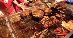 台南｜阿富師滷味，夜市限定私房美食，當天現滷排隊美食！