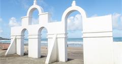 新北｜老梅石槽海岸餐廳：海灣綠洲Bay&Oasis，看海吃美食