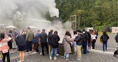 宜蘭│清水地熱廣場，沿著溪畔旁冬天能泡腳和使用溫泉水煮食的親子景點