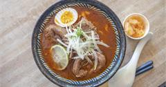 新北│老玩童礦坑咖啡，極嫩牛肉麵、棒狀蔥油餅，一周僅賣三天還不能預約！