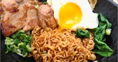 台北大安｜華嫂冰室：港式茶餐廳！海外首間分店就在台北，品嘗道地港點與麵食