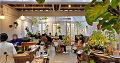 台北｜像置身在小溫室的美麗花園，相機拍不停！高質感網美咖啡廳：綠咖生活概念館 