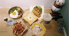 新北板橋｜HOUJIA 厚夾吐司：厚夾吐司堡、鹹豬肉炒泡麵，超人氣早午餐推薦