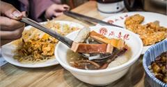 萬華龍山寺百年老店魷魚焿，兩喜號魷魚焿