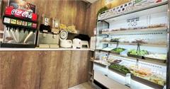 新北板橋｜鼎川霖鍋物（貴興店）：高CP值火鍋吃到飽！盡情享用蔬菜、火鍋料、滷肉飯