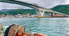 宜蘭｜新南方澳跨海大橋：「鯖浪奇緣」主題設計，融入湛藍海景、俯瞰漁港風光