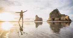 紐西蘭｜沃拉里基海灘 Wharariki Beach：來一場仙境之旅，解鎖Windows 10桌布
