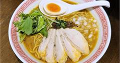 台北｜麵試十一次：藏身巷弄內的濃郁雞湯拉麵！雞骨、蔬果熬煮精華湯底+軟嫩舒肥雞必嚐