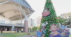 2023台中耶誕嘉年華：舊火車站化身聖誕趴！Kakao Friends、Line Friends造景等你來拍照！