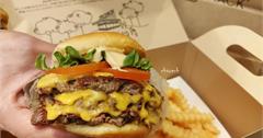 日本大阪｜Shake Shack：「美國紐約最好吃漢堡」大阪吃得到！招牌三層厚牛肉堡、波浪薯條必點