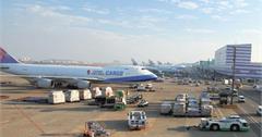2025桃園機場攻略｜航空航廈、交通方式、預辦登機、機場住宿一次看，還有免費隱藏版設施！